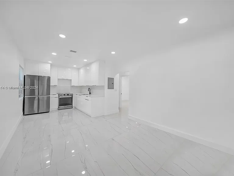 5509 NW 5th Ct #5509 — Photo 6