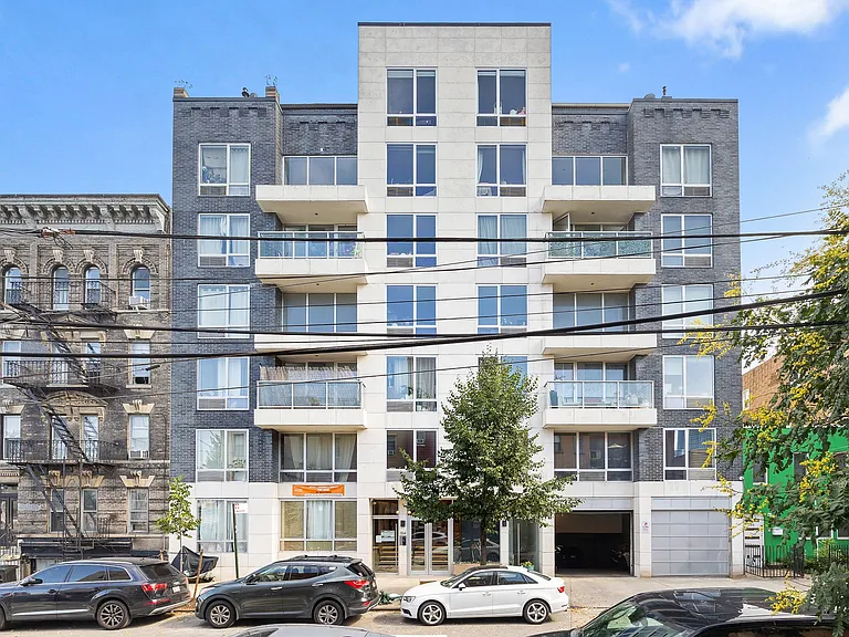 184 Eagle St #PHB — Photo 18