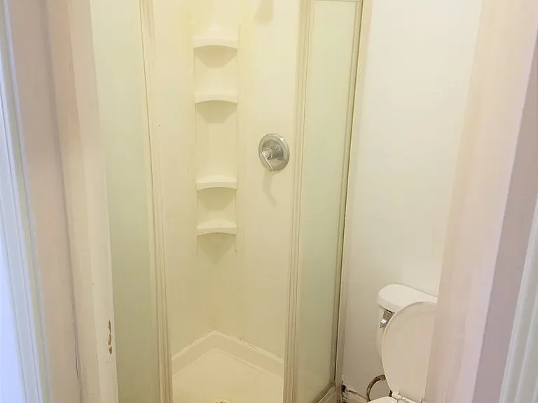 1342 Lee St — Photo 7