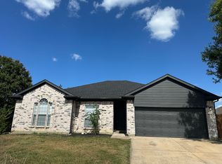 6707 Stone Branch Dr, Arlington, TX 76001