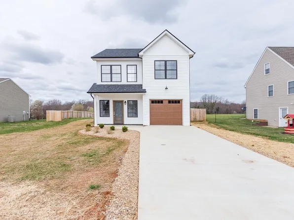 218 Stratford Pl, Madison Heights, VA 24572