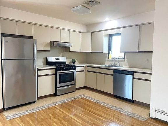 3rd image of 488 Park Ave #3