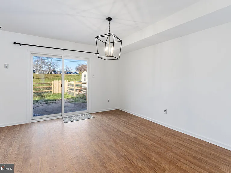 3279 Durham Pl — Photo 7