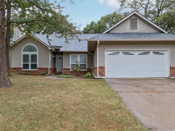 3422 Springtree Ln, Sand Springs, OK 74063
