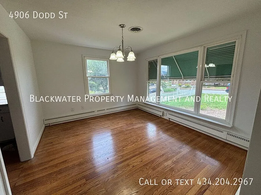 3 Bedroom Home off Fort Ave! — Photo 4