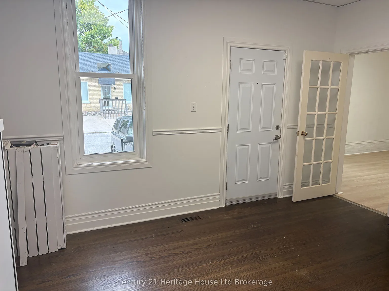 Studio, $1,900 — Photo 3