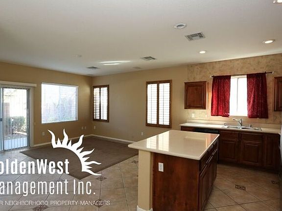 3rd image of 5878 Willow Trace Ave