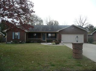 113 Summer Dr, Sikeston, MO 63801