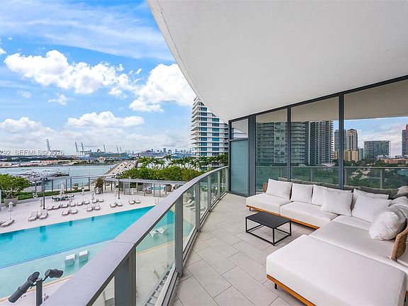 3rd image of 500 Alton Rd Unit 901