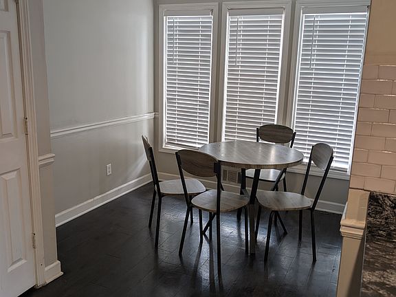 5th image of 1394 Oakengate Dr