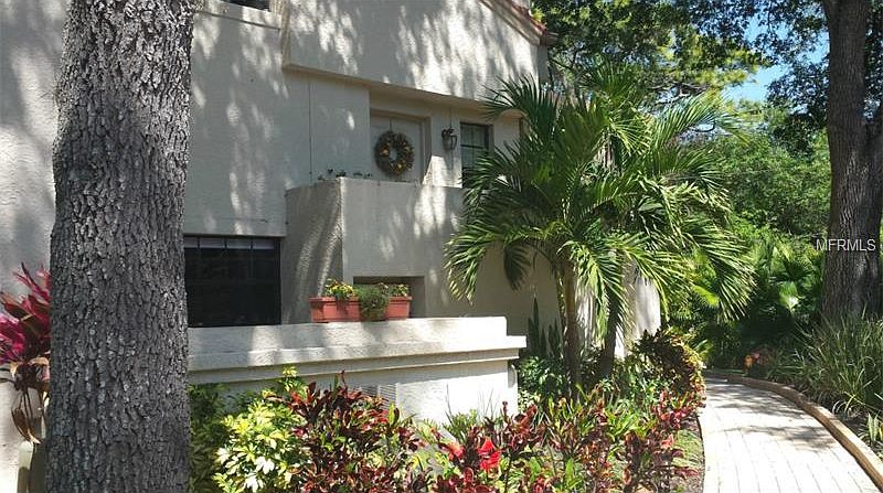 1st image of 334 Los Prados Dr