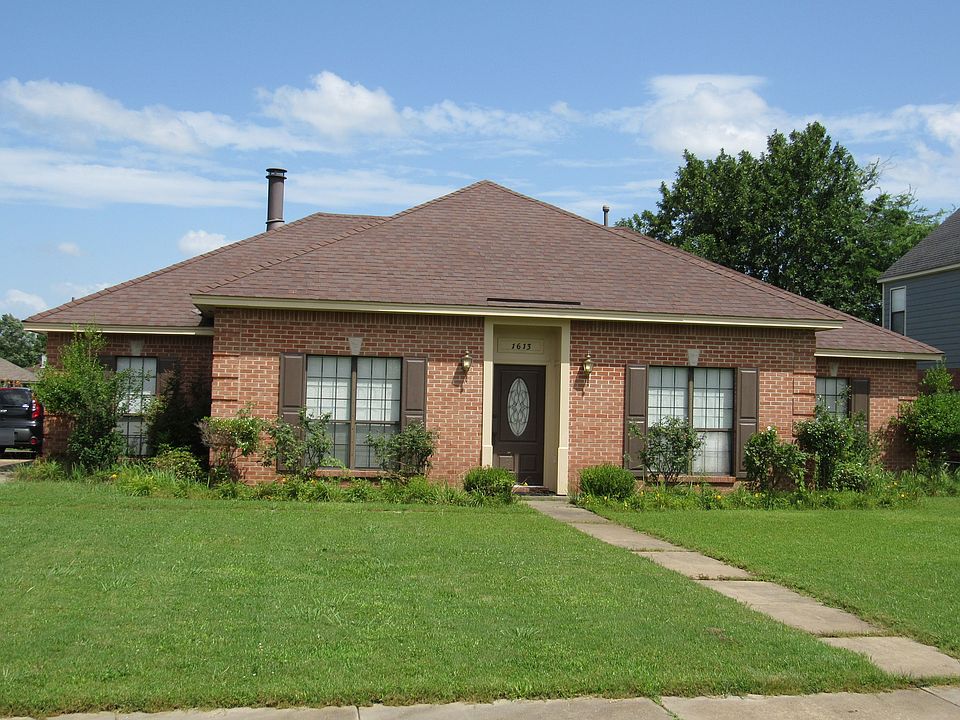 1st image of 1613 Laurelwood Ln