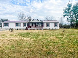 725 Hulon Ferrell Rd, Baxter, TN 38544