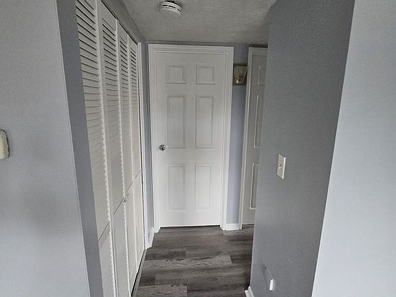 3rd image of 3104 Springfield Dr APT 4