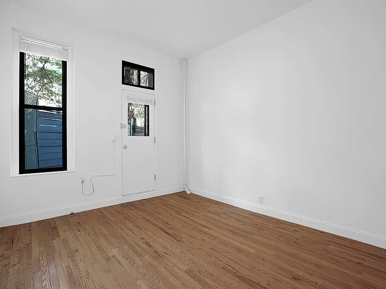 48 Greenwich Ave #1B — Photo 1