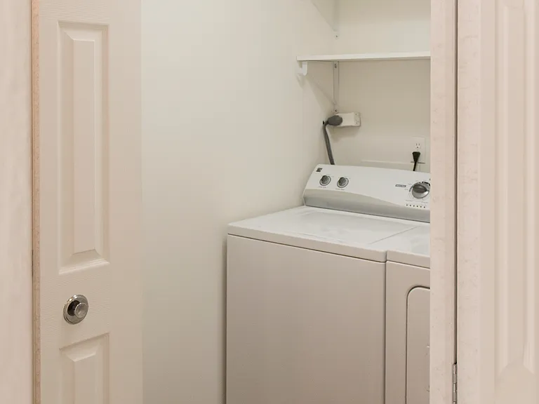 Princeton Circle West Apartments — Photo 139