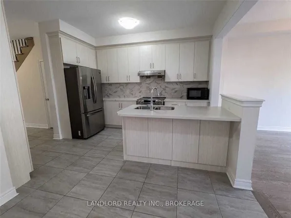 3301 Jacob Way, Oakville, ON L6M 5J9