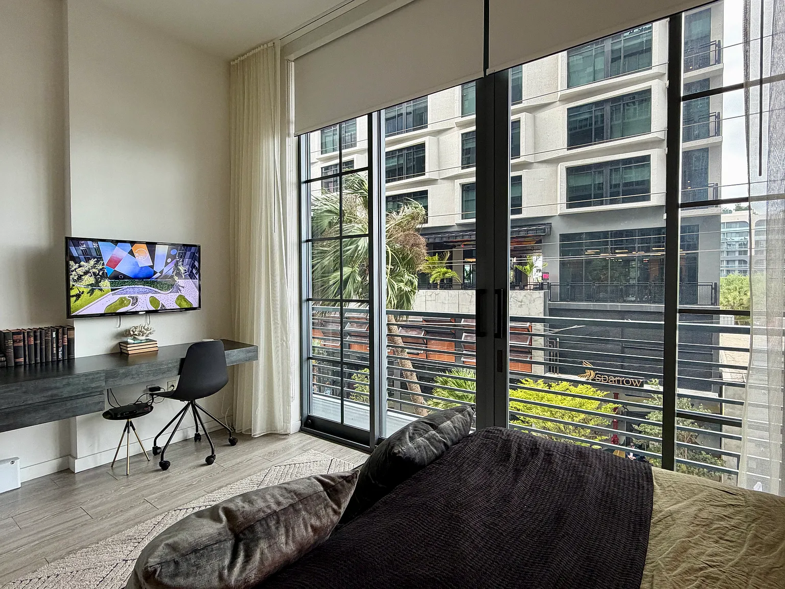 Studio, 500 sqft, $1,875 — Photo 3
