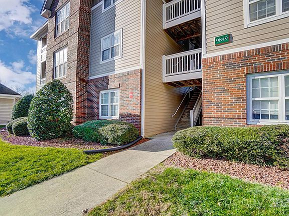 3rd image of 9849 Campus Walk Ln APT L