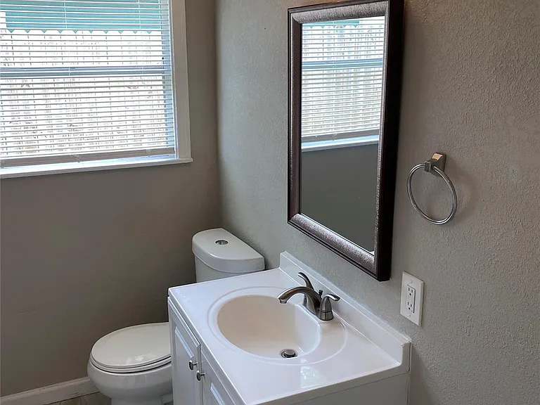 5018 Kenilwood Dr — Photo 19