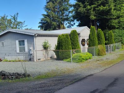 241 S Juniper St, Rockaway Beach, OR, 97136