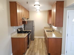 205 28th St APT B, Newport Beach, CA 92663