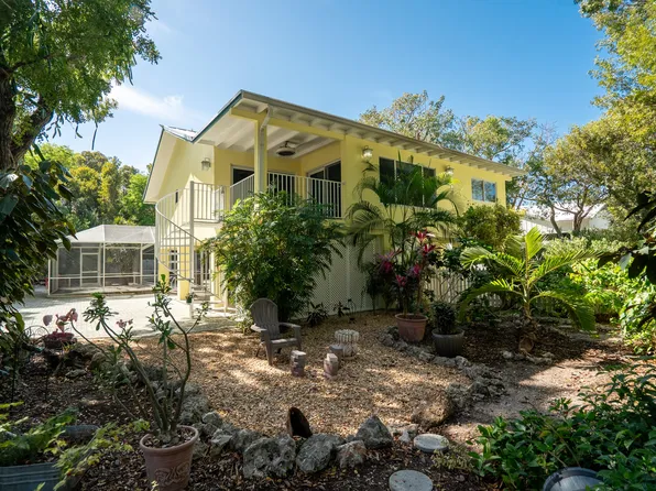 155 Fontaine Dr, Tavernier, FL 33070