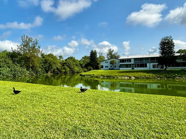 82 Camden #D, West Palm Beach, FL 33417