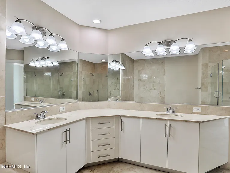 1431 Riverplace Blvd #1401 — Photo 30