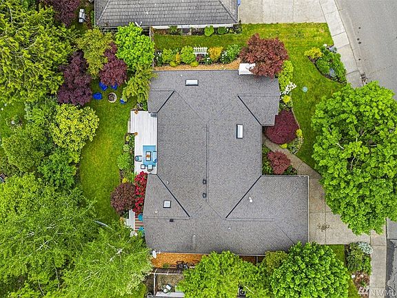 5th image of 2828 41st Way SE