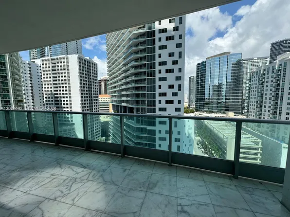 1331 Brickell Bay Dr, Miami, FL