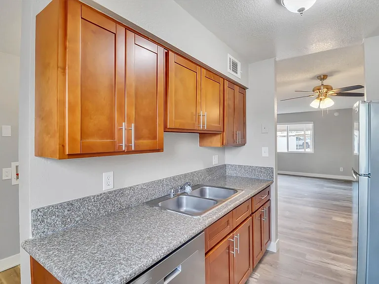 260 W 8th Ave #123 — Photo 37