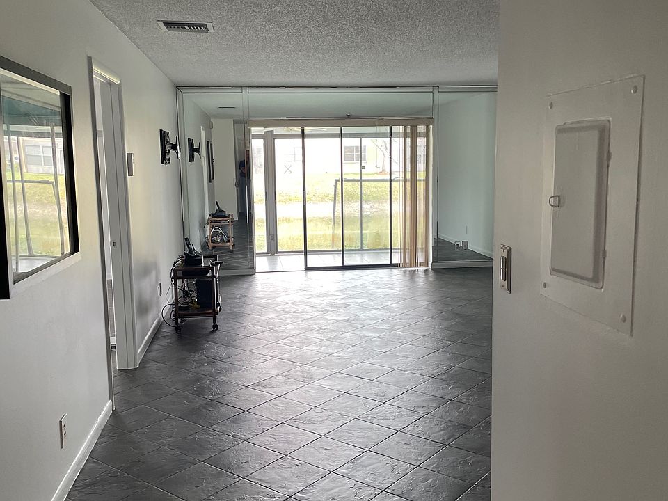 1st image of 125 Lake Paula Dr