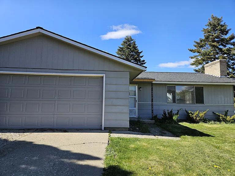 1903 N Parklane Ave — Photo 6