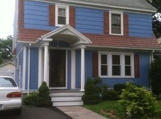 17 Palmyra St, Springfield, MA 01118