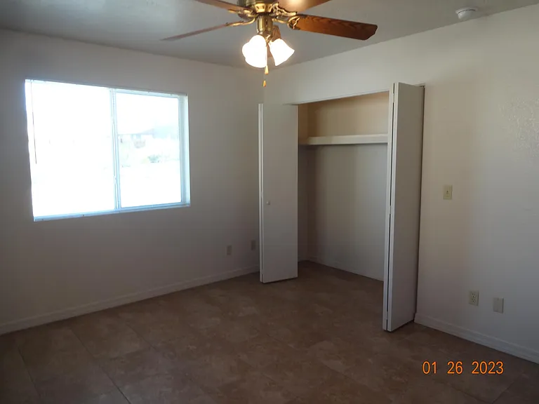 1122 Shorewood Cir — Photo 10