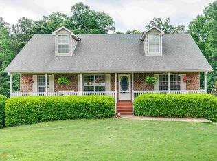 304 Hope Ct, Locust Grove, GA 30248