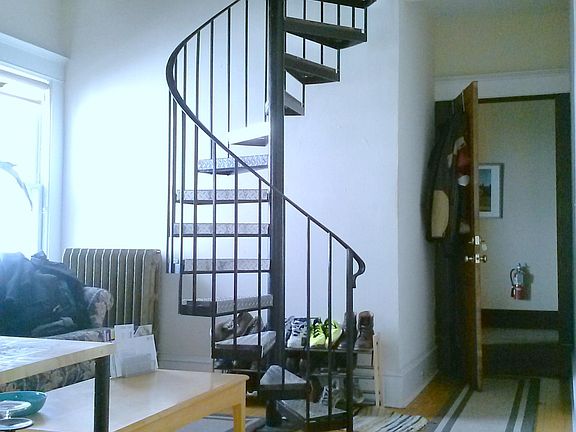 2nd image of 2406 Fremont Ave S #6