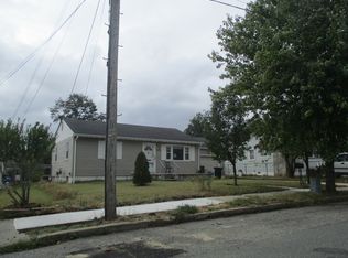323 Montclair Dr, Pleasantville, NJ 08232