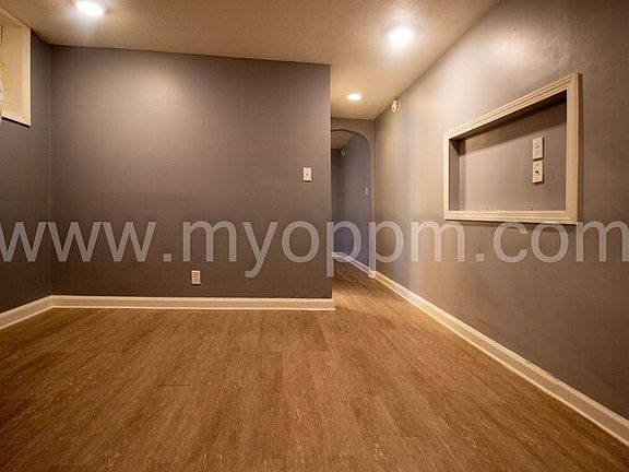 3rd image of 3907 S 24th St APT 1