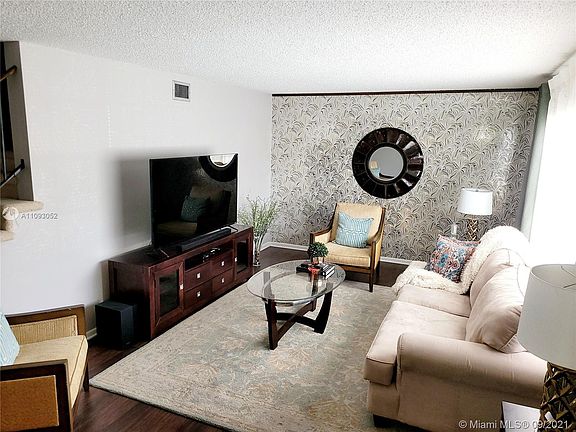 3rd image of 47 Ann Lee Ln Unit 47