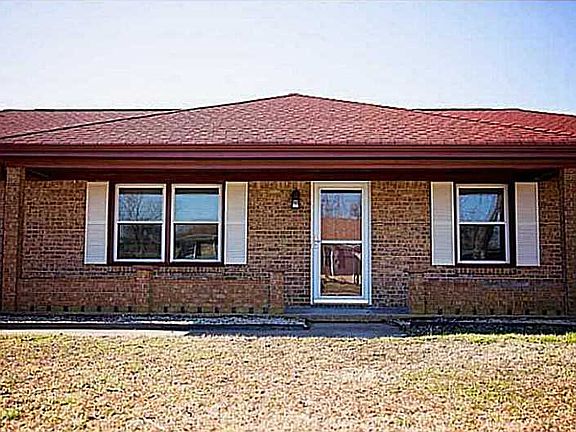 2nd image of 1440 Louis Dr