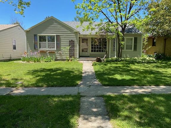 2nd image of 317 Vivian St