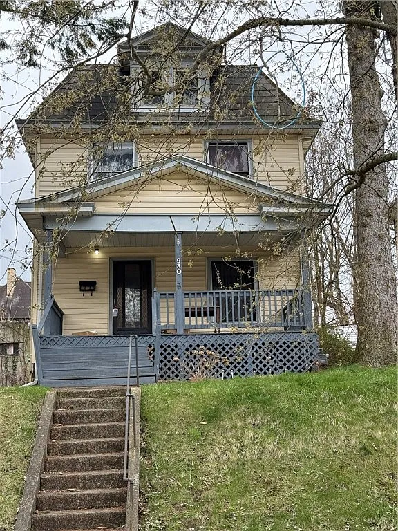 930 Marshall Ave photo 1
