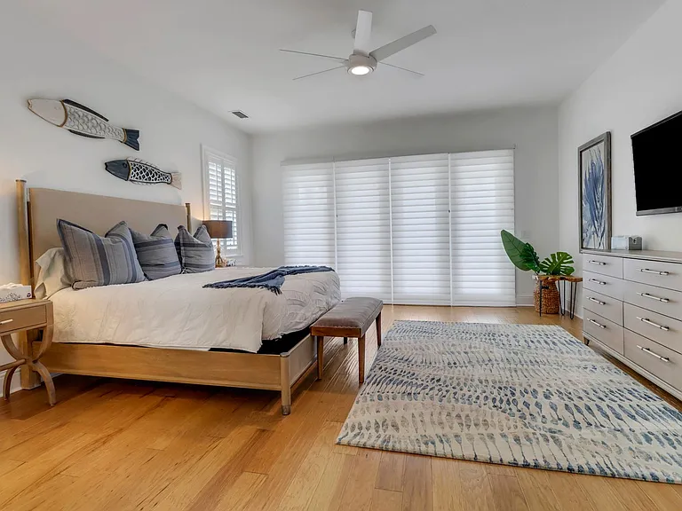 5166 Andros Dr — Photo 32