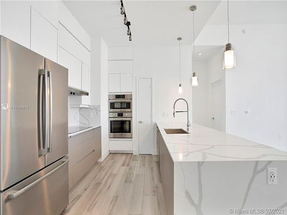 2nd image of 400 NW 1st Ave Penthouse 4606