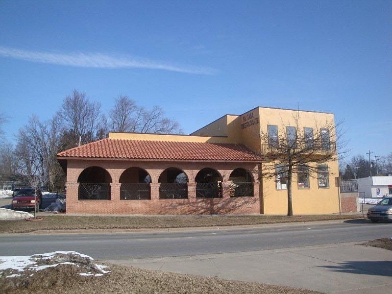 1st image of 4838 Hillcrest Dr