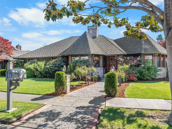 335 Davila Court, Sonoma, CA 95476