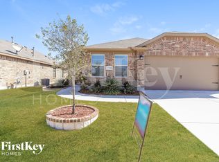 2205 Sadlers Creek Ln, Fort Worth, TX 76108