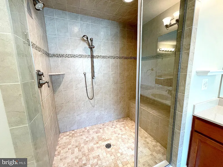 46895 Whittemoore Ct — Photo 26